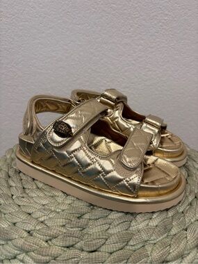 NEW Kurt Geiger Women's Orson Quilted Metallic Gold Flat Platform Sandals